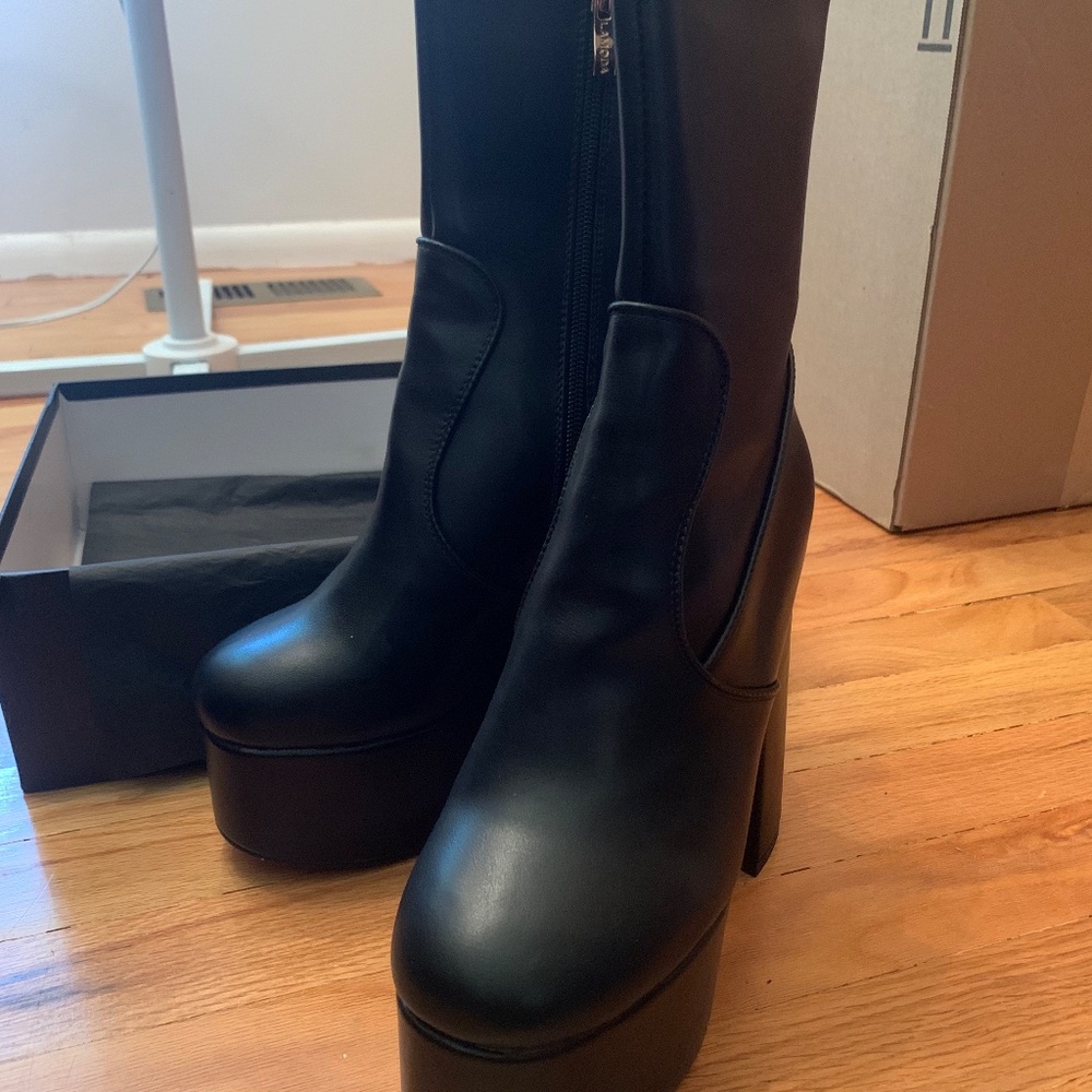 Lamoda Adore You Black Extreme Platform Ankle Boots
